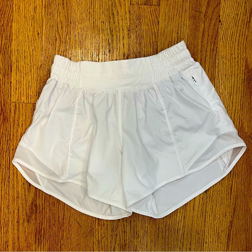 Like new Luluemon Hotty Hot shorts